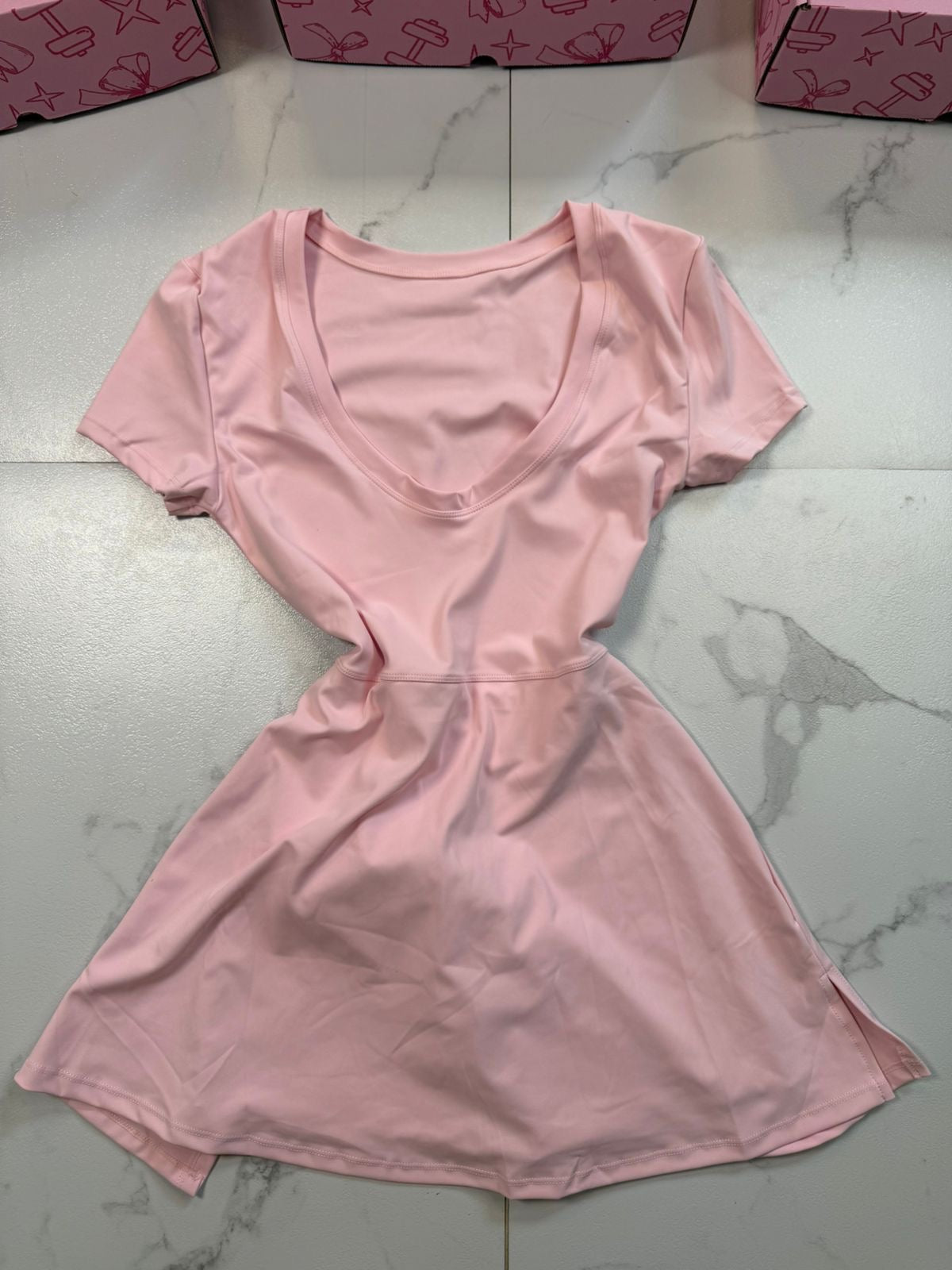 VESTIDO DE MOÑITO CON MANGA