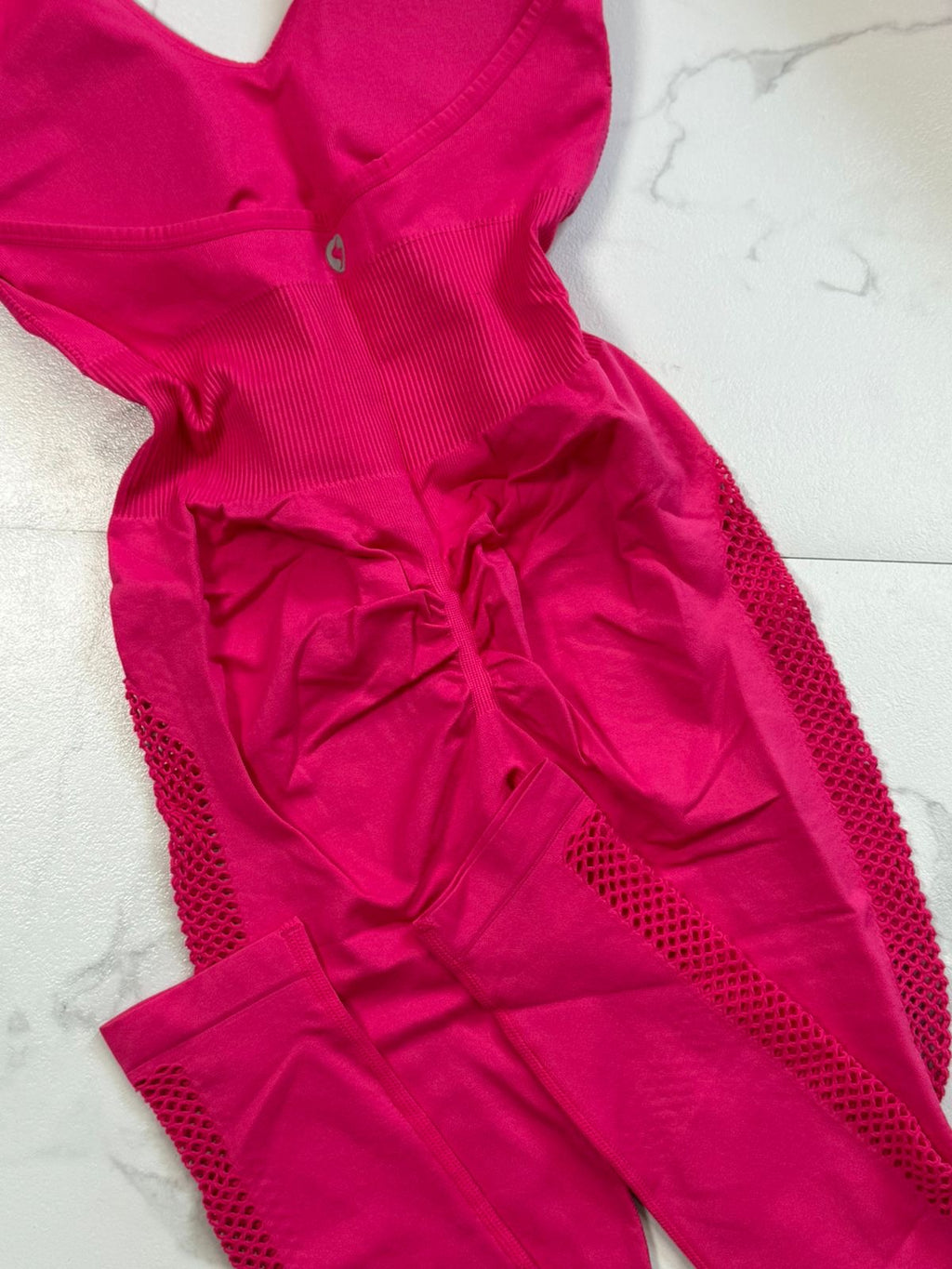 ENTERIZO LARGO CON ABERTURA EN PIERNAS