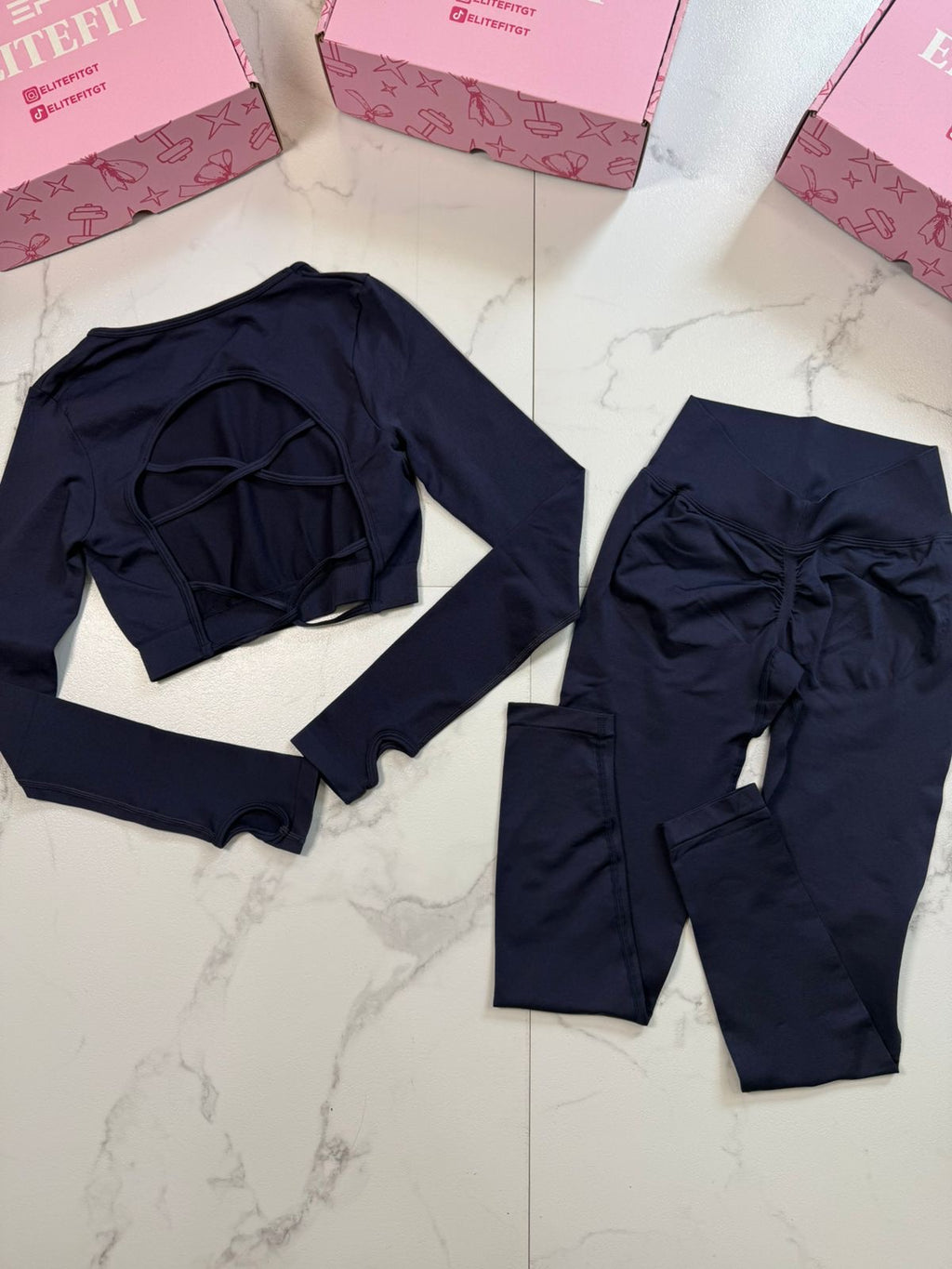 CONJUNTO PUSH UP CON TOP MANGA LARGA ESPALDA ABIERTA