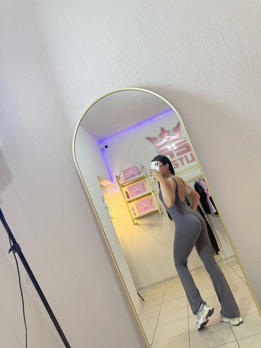 ENTERIZO FLARE PUSH UP