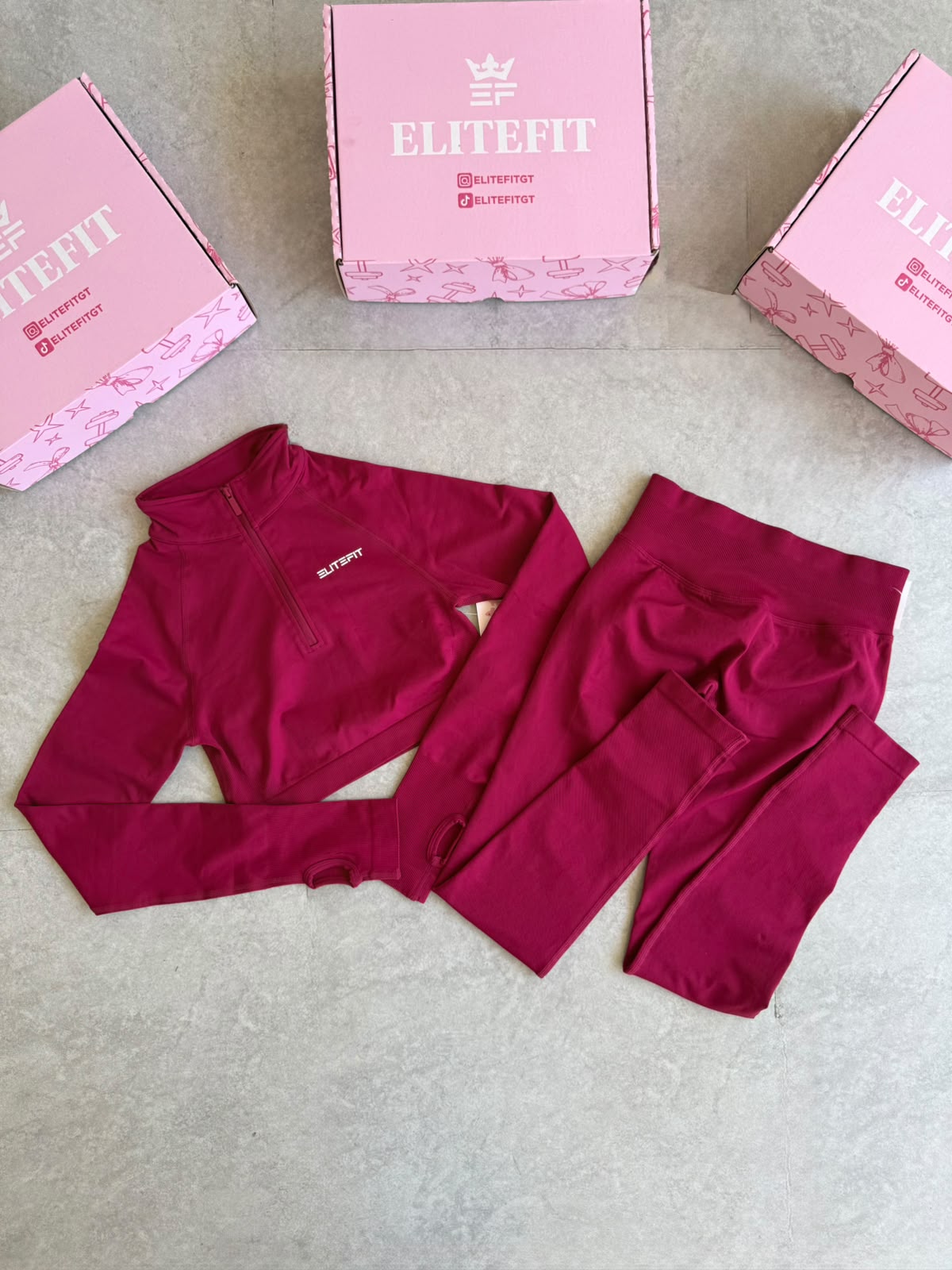 CONJUNTO LEGGINGS MEGA PUSH Y TOP MANGA LARGA CON ZIPPER