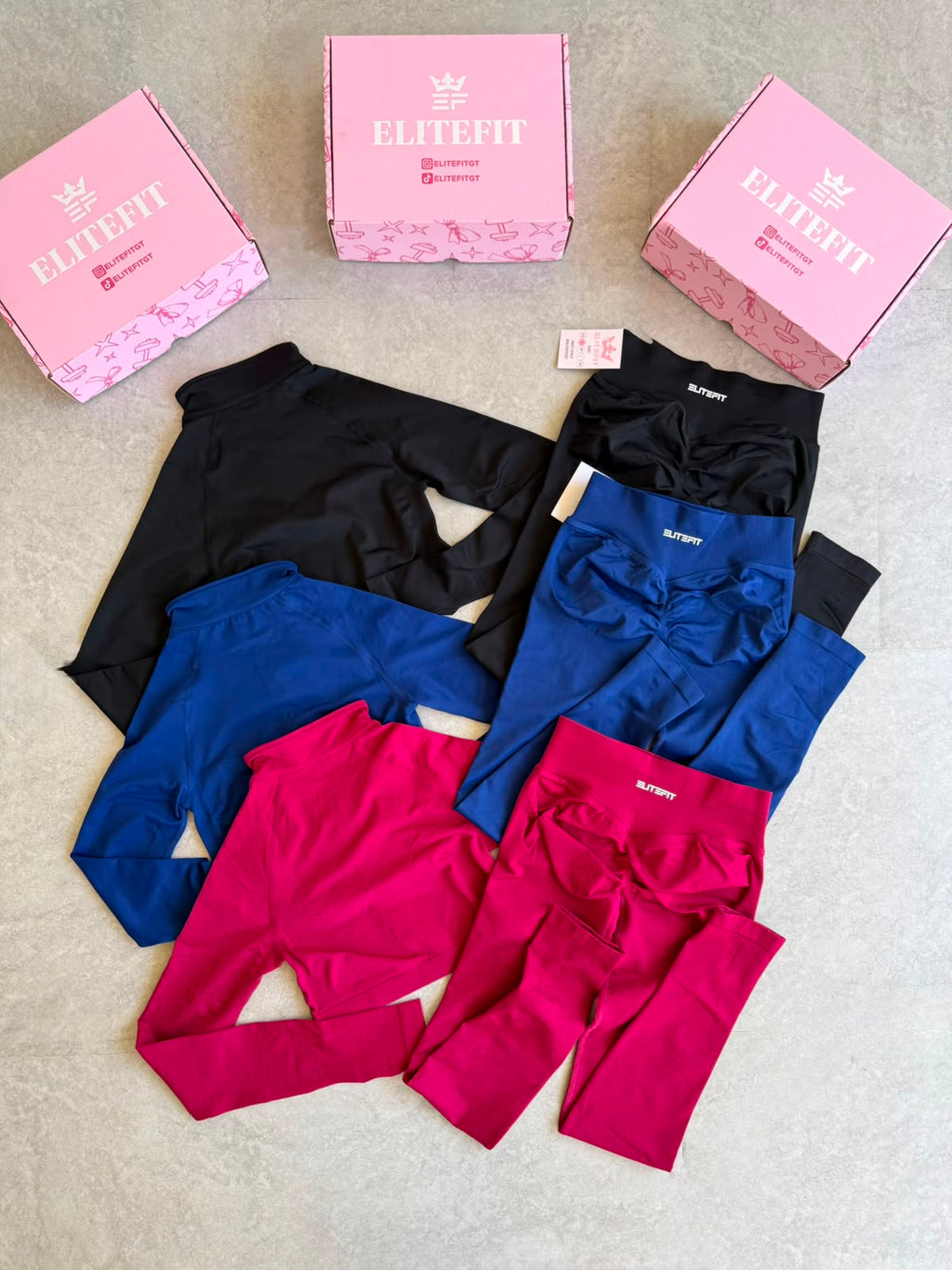 CONJUNTO LEGGINGS MEGA PUSH Y TOP MANGA LARGA CON ZIPPER