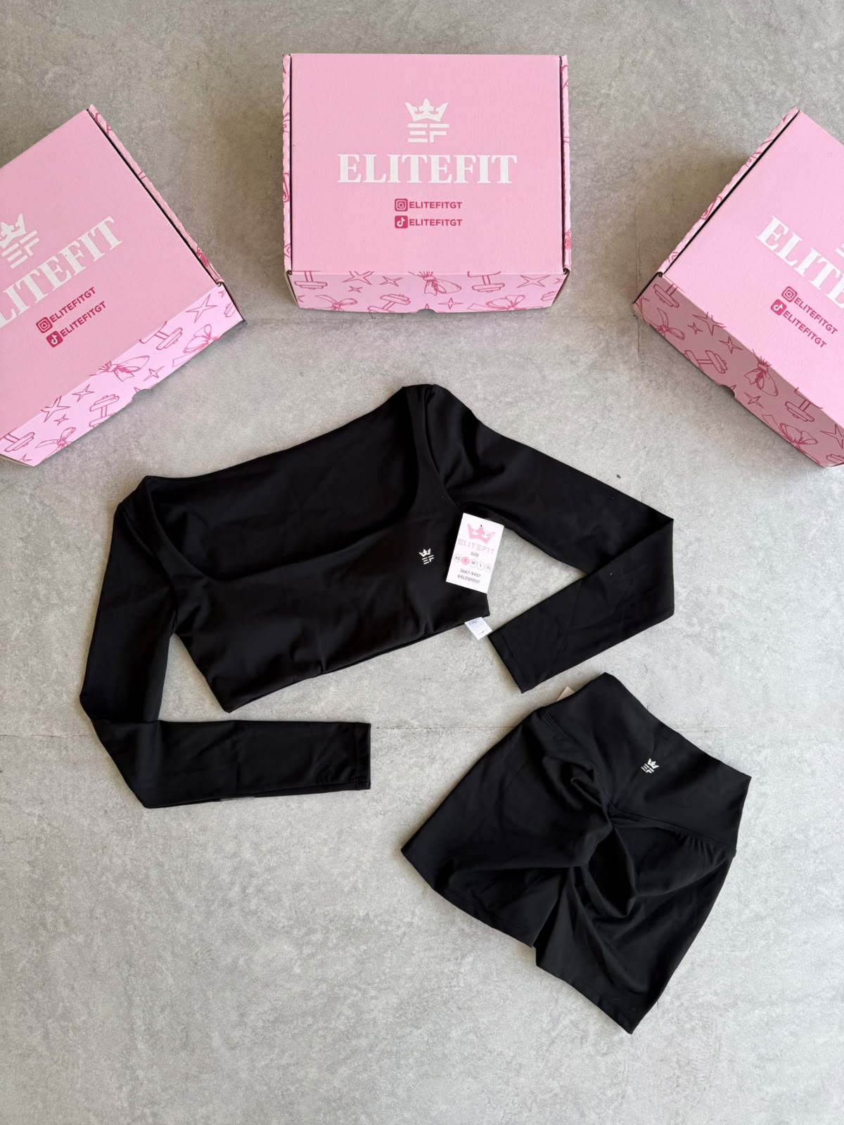CONJUNTO SHORT PUSH UP Y TOP MANGA LARGA