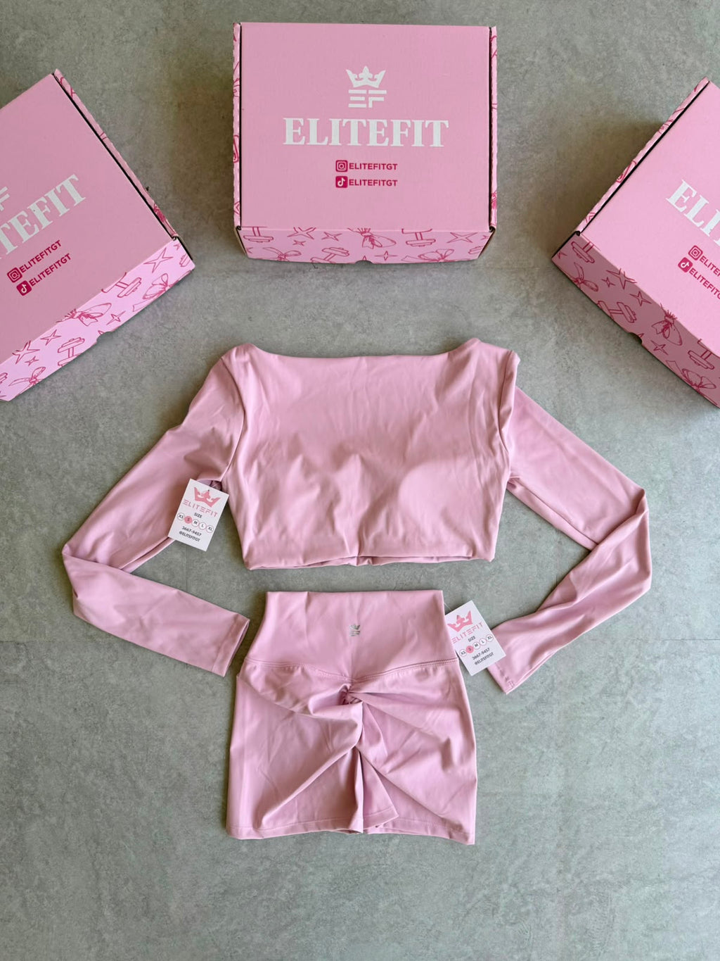 CONJUNTO SHORT PUSH UP Y TOP MANGA LARGA