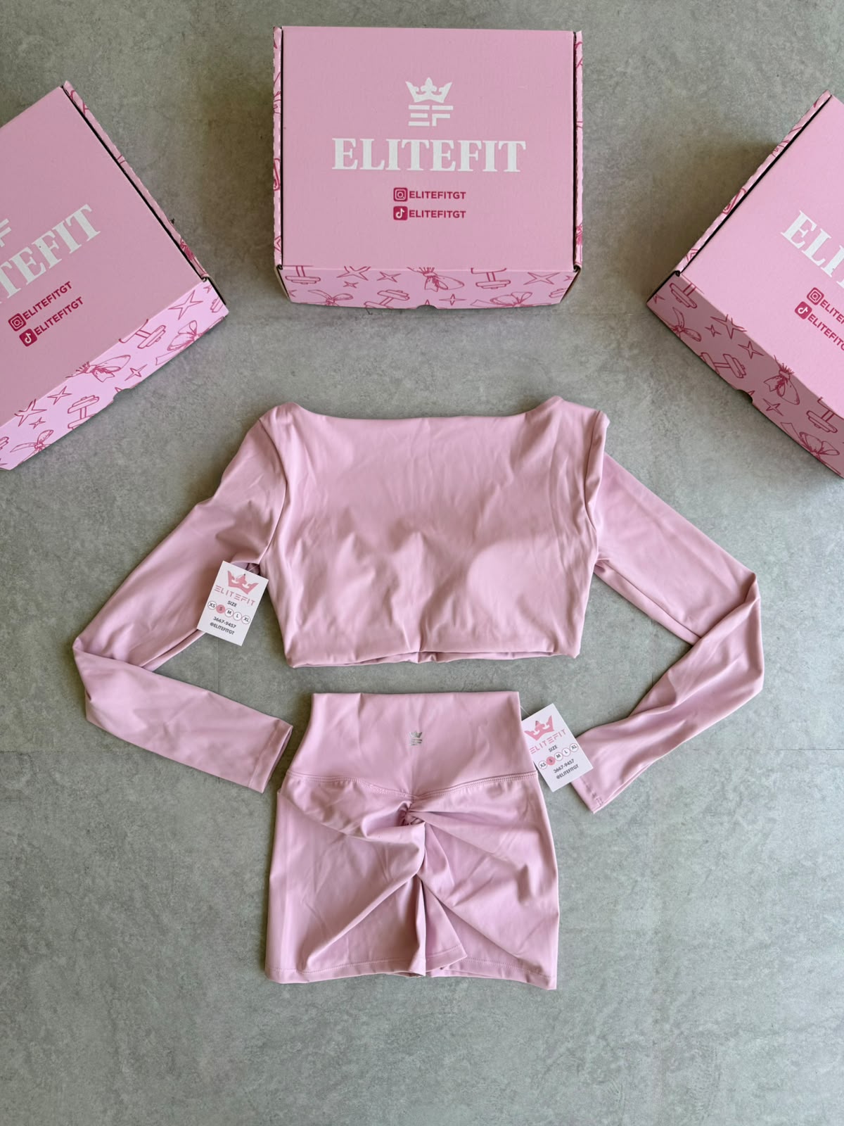 CONJUNTO SHORT PUSH UP Y TOP MANGA LARGA
